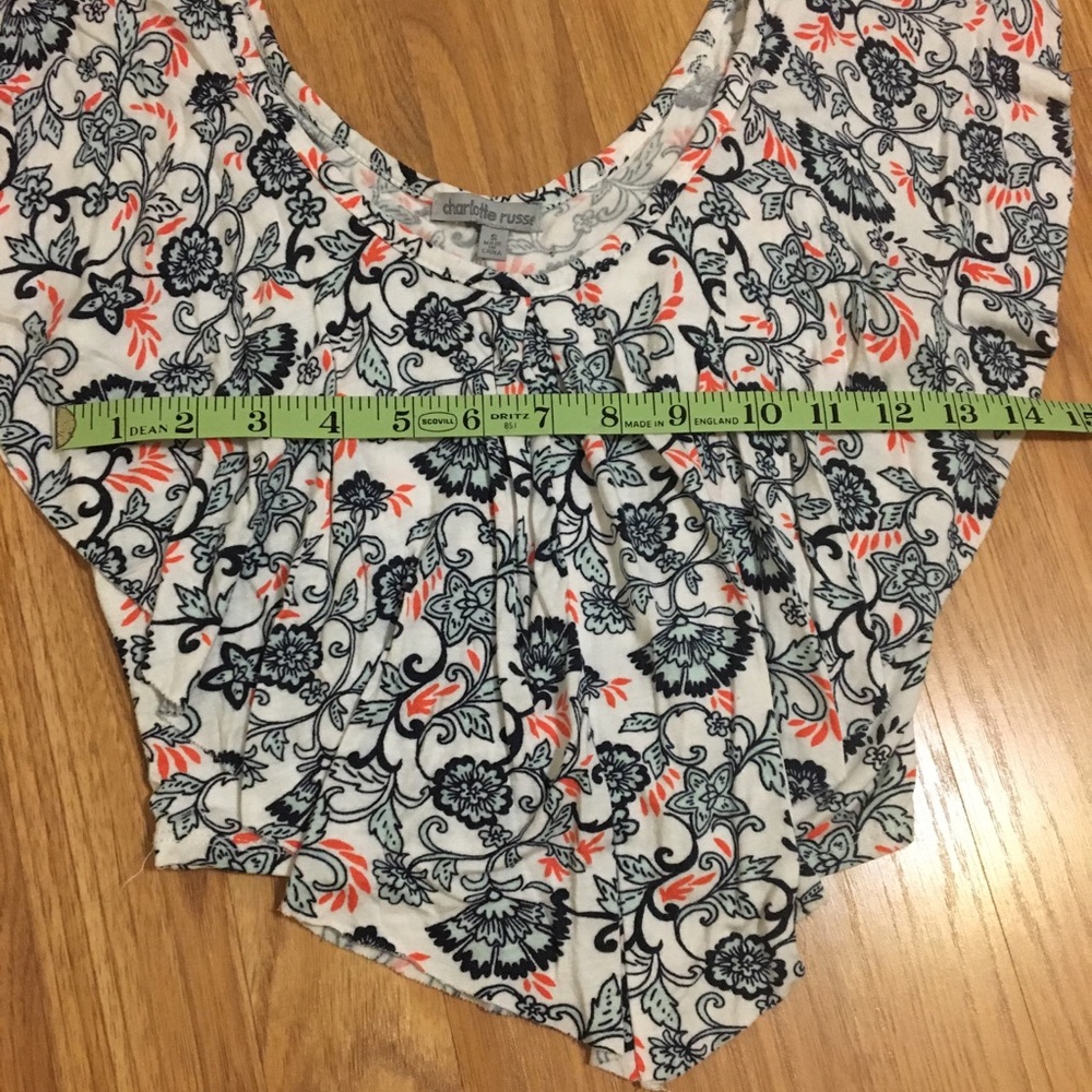 Crop top - Picture 2 of 2